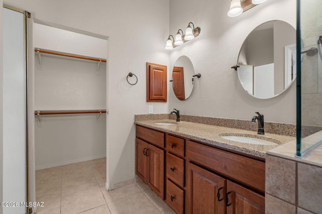 9820 N Moon Canyon Place, Tucson, AZ 85742