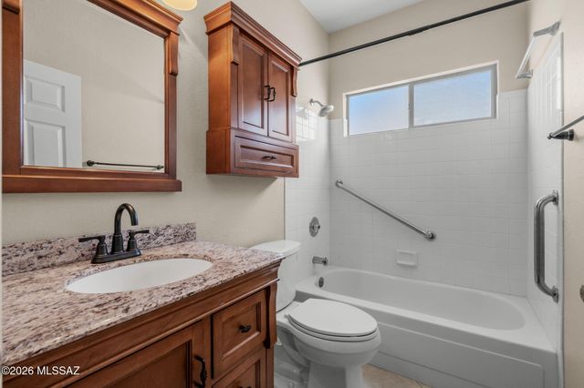 9820 N Moon Canyon Place, Tucson, AZ 85742