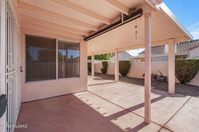 9820 N Moon Canyon Place, Tucson, AZ 85742