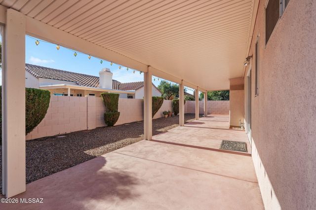 9820 N Moon Canyon Place, Tucson, AZ 85742