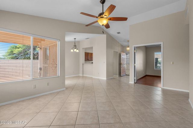 9820 N Moon Canyon Place, Tucson, AZ 85742