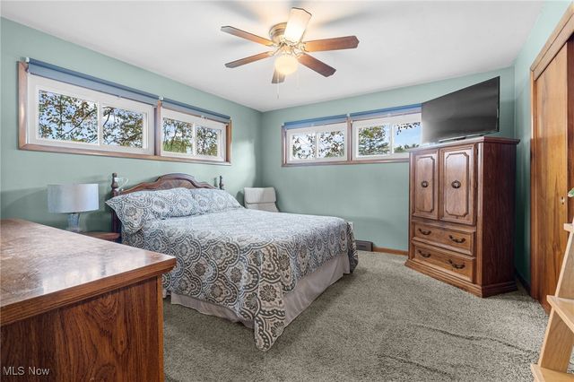 4666 Roop Avenue, Barberton, OH 44203