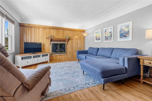 4666 Roop Avenue, Barberton, OH 44203