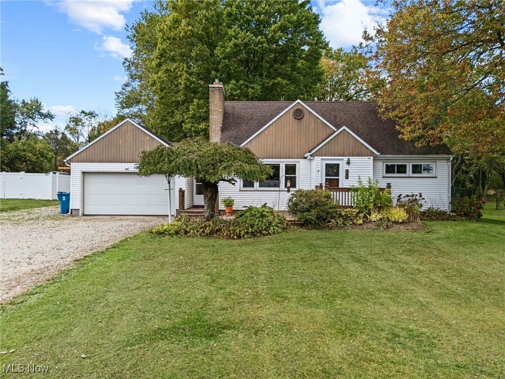 4666 Roop Avenue, Barberton, OH 44203