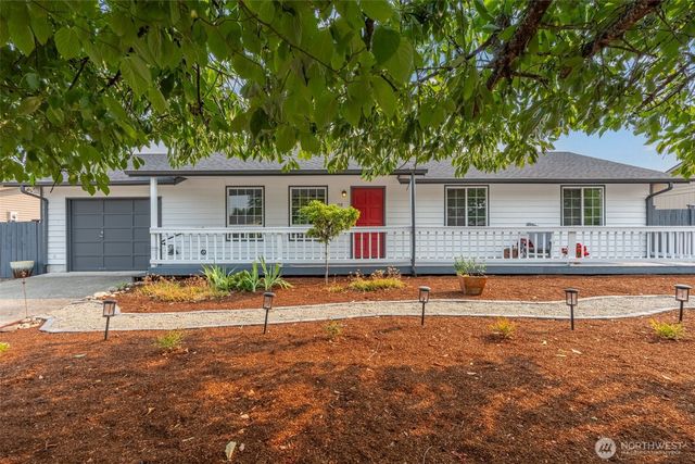 108 Sunnyside Drive, Centralia, WA 98531