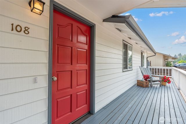 108 Sunnyside Drive, Centralia, WA 98531