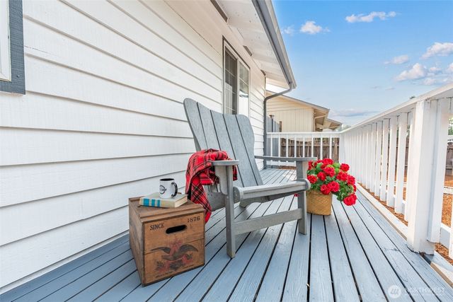 108 Sunnyside Drive, Centralia, WA 98531