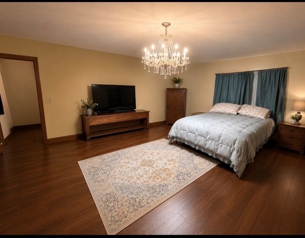 15 Hiram St, Acushnet, MA 02743