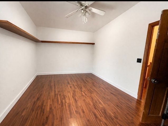 15 Hiram St, Acushnet, MA 02743