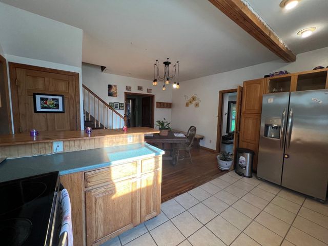 15 Hiram St, Acushnet, MA 02743
