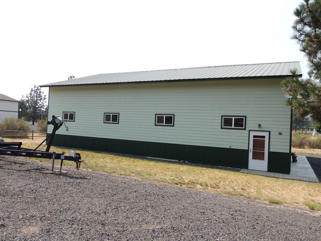 30260 Hawk Ln E, Deer Meadows, WA 99122 photo 2