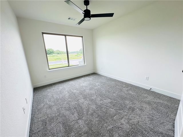 6400 NW Zella Street, Bentonville, AR 72713