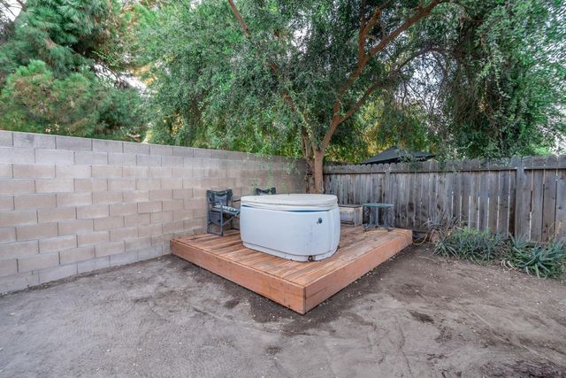 3684 Phillip Avenue, Clovis, CA 93612
