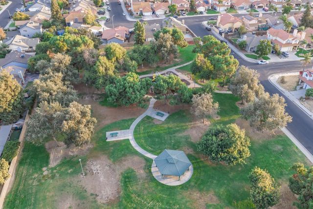 3684 Phillip Avenue, Clovis, CA 93612