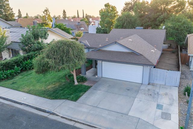 3684 Phillip Avenue, Clovis, CA 93612