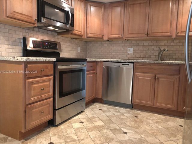 16300 Golf Club Road 105, Weston, FL 33326