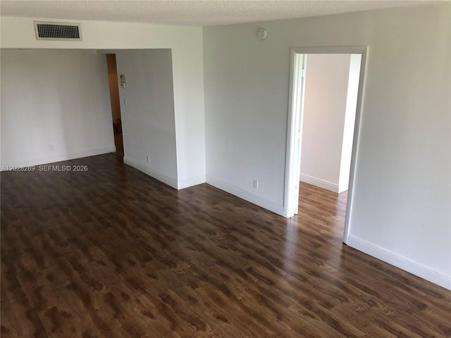 16300 Golf Club Road 105, Weston, FL 33326