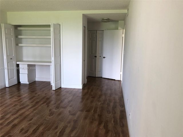 16300 Golf Club Road 105, Weston, FL 33326