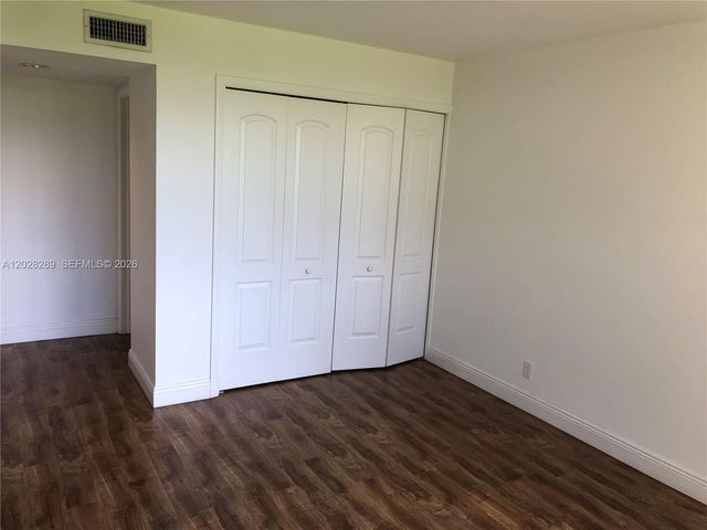 16300 Golf Club Road 105, Weston, FL 33326