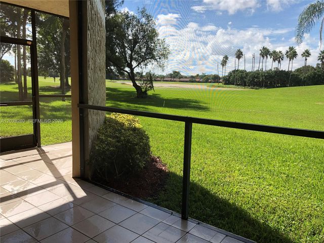 16300 Golf Club Road 105, Weston, FL 33326