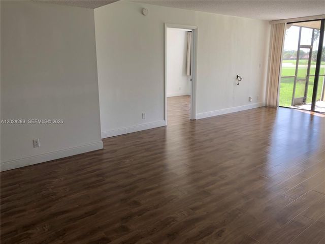 16300 Golf Club Road 105, Weston, FL 33326