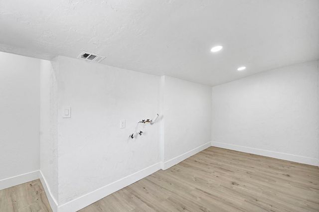 330 W Beechwood Avenue, Pinedale, CA 93650