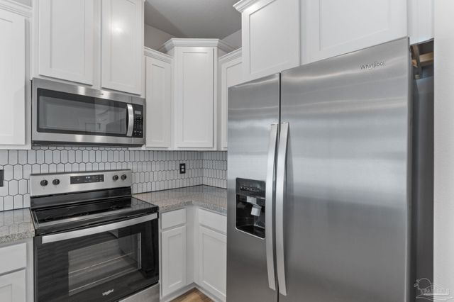 9483 Nature Creek Cir, Pensacola, FL 32526