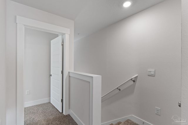 9483 Nature Creek Cir, Pensacola, FL 32526