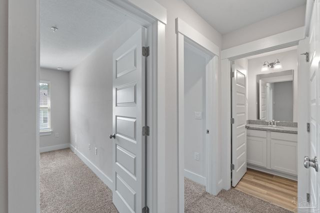 9483 Nature Creek Cir, Pensacola, FL 32526