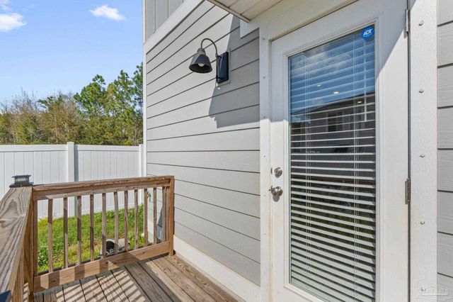 9483 Nature Creek Cir, Pensacola, FL 32526