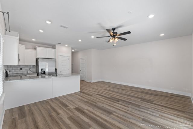 9483 Nature Creek Cir, Pensacola, FL 32526