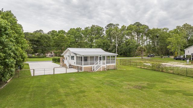 1269 River Road, Johns Island, SC 29455