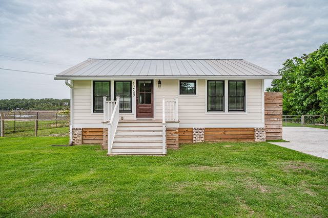 1269 River Road, Johns Island, SC 29455