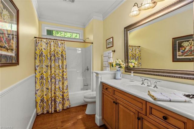 9285 Center Grove Church Road, Clemmons, NC 27012