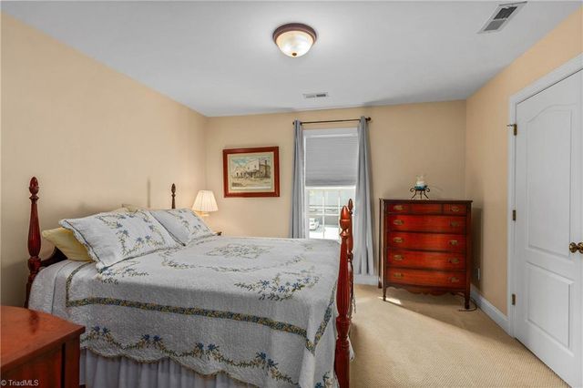 9285 Center Grove Church Road, Clemmons, NC 27012
