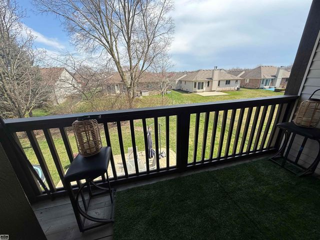 46514 Chalmers Drive Street, Macomb Twp, MI 48044