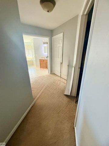 46514 Chalmers Drive Street, Macomb Twp, MI 48044