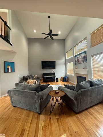 46514 Chalmers Drive Street, Macomb Twp, MI 48044