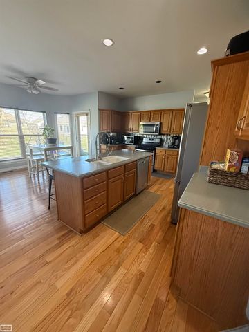 46514 Chalmers Drive Street, Macomb Twp, MI 48044