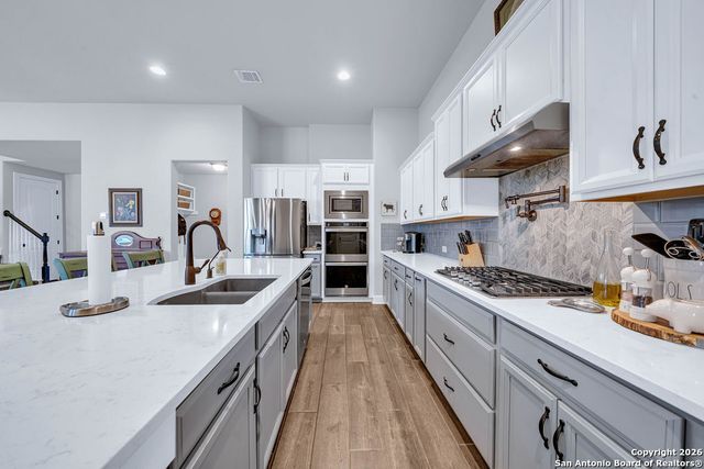 236 Woods Of Boerne, Boerne, TX 78006