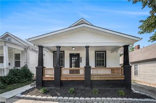 1214 S 22nd Street, St Joseph, MO 64507