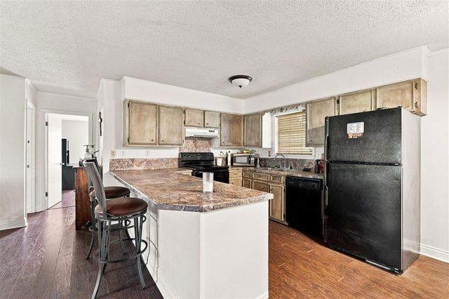 415 Hollywood Lane, Sulphur, LA 70663