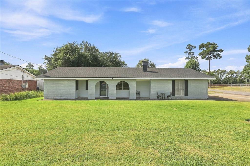 415 Hollywood Lane, Sulphur, LA 70663