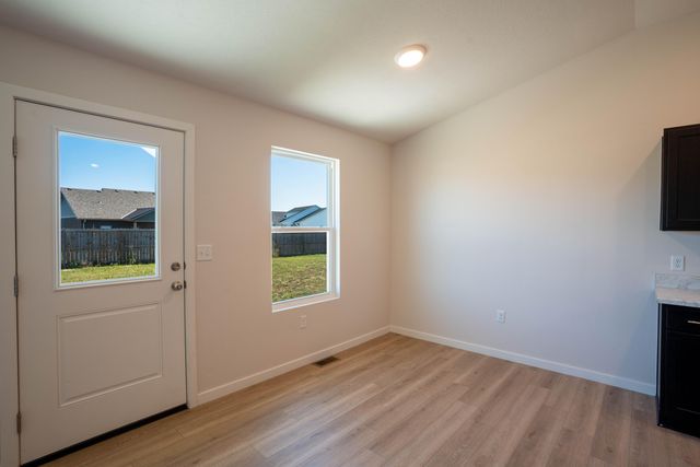 2380 S Cheri Drive, Bolivar, MO 65613