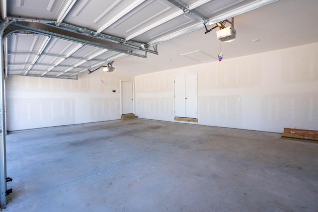 2380 S Cheri Drive, Bolivar, MO 65613