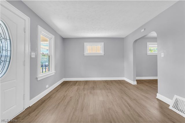 19409 Raymond Street, Maple Heights, OH 44137