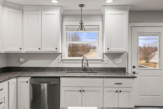 453 Hill Circle, Dunlap, TN 37327