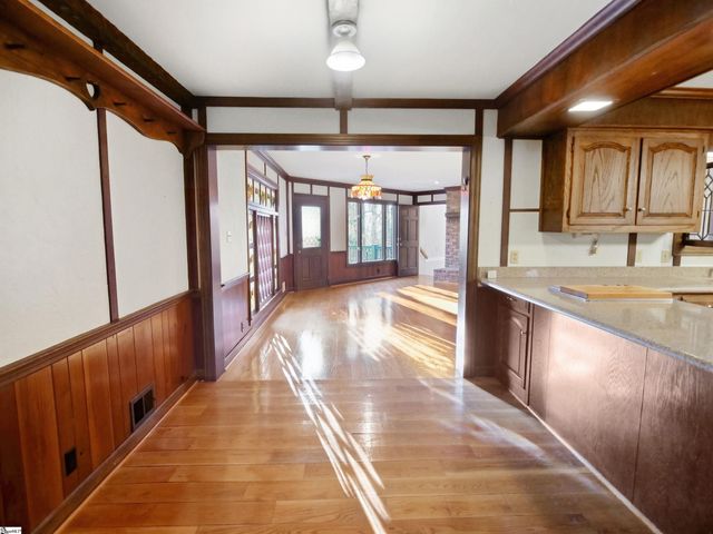 100 Kirkwood Place, Spartanburg, SC 29306