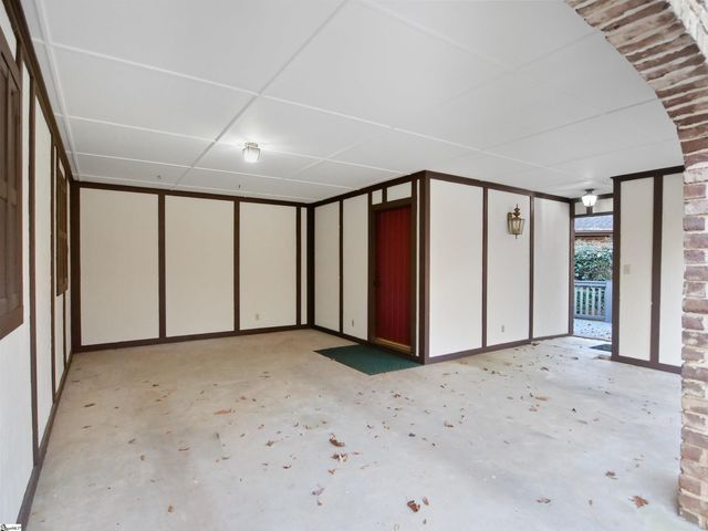 100 Kirkwood Place, Spartanburg, SC 29306