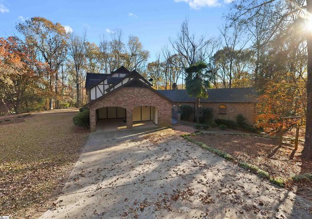 100 Kirkwood Place, Spartanburg, SC 29306